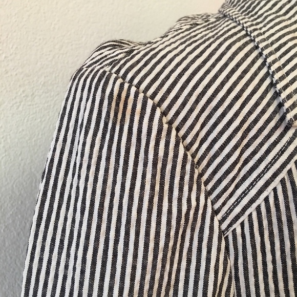 St. John Seersucker Blazer Ball White Size Medium - Picture 3 of 8